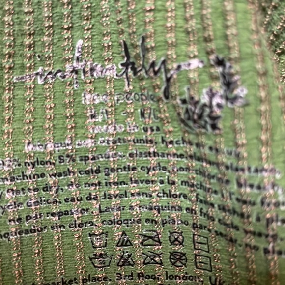 Free People Intimately Washed Seamless Crop Top Washed Oregano M/L NEW - Picture 4 of 4